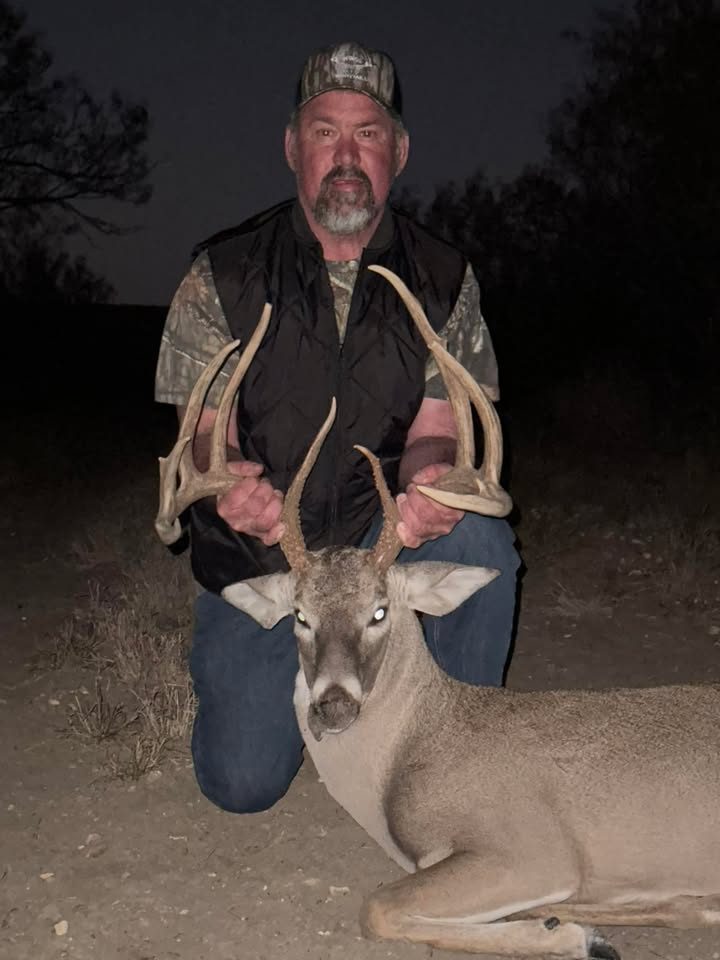 Finished the weekend off right! Hunter took a great 9pt! Super long tines 😳