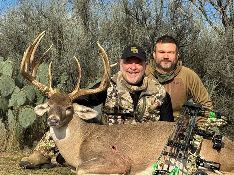 Finished the Weekend with a bang! Every hunter getting great Bucks! 10 for 10!!!